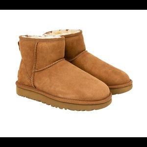 UGG Women’s Classic Mini II Boots Brown